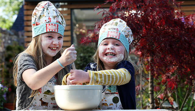 Children baking at Cameron's